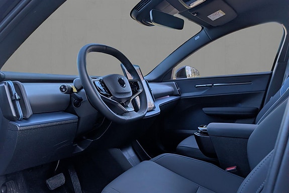 Volvo EX30 10 of 20