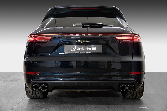 Porsche Cayenne 5 of 30