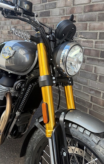 Royal Enfield Bear 650 4 of 13