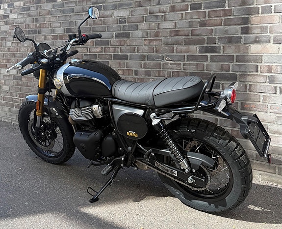 Royal Enfield Bear 650 10 of 13