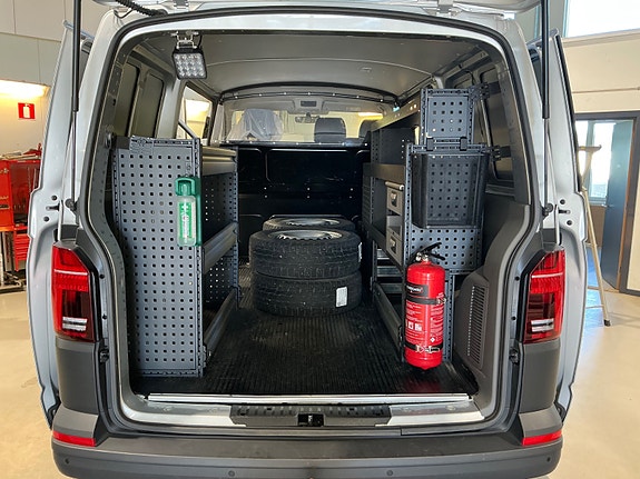 Volkswagen Transporter 19 of 30