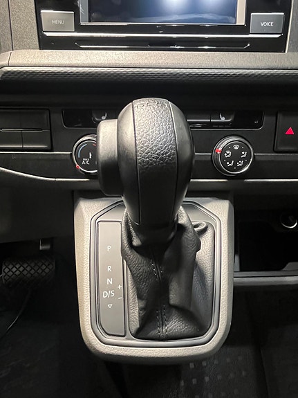 Volkswagen Transporter 28 of 30