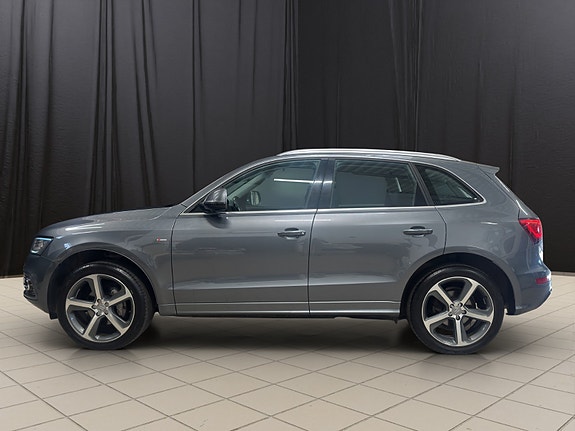 Audi Q5 2 of 25