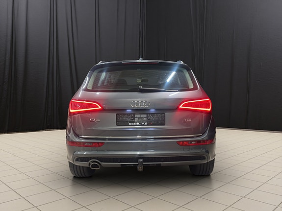 Audi Q5 4 of 25