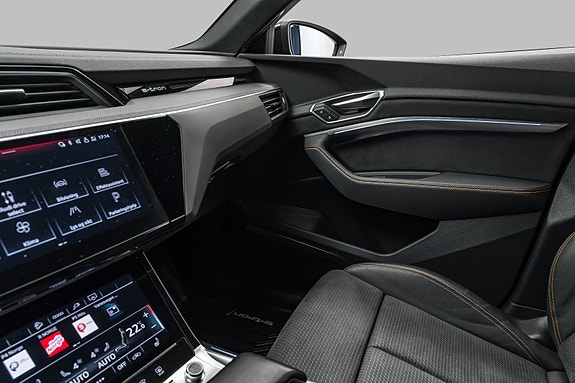 Audi e-tron 20 of 30