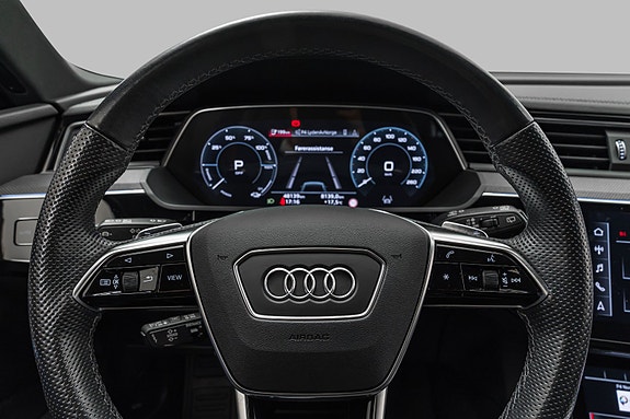 Audi e-tron 21 of 30