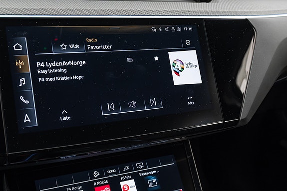 Audi e-tron 13 of 30