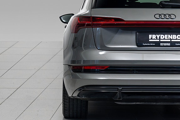 Audi e-tron 9 of 30