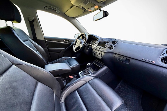 Volkswagen Tiguan 8 of 12