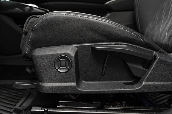 Audi Q4 e-tron 25 of 30