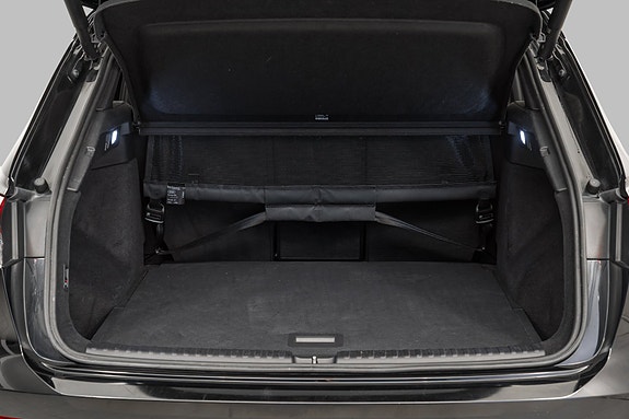 Audi Q4 e-tron 30 of 30