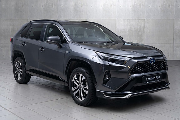 Toyota RAV4 Plug-in Hybrid 7 of 20