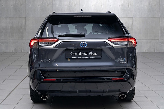 Toyota RAV4 Plug-in Hybrid 4 of 20