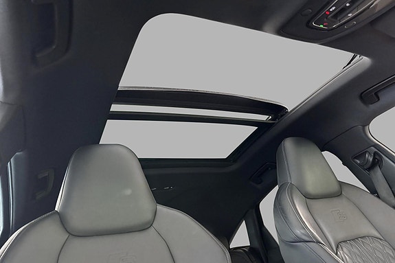 Audi e-tron Sportback 12 of 30