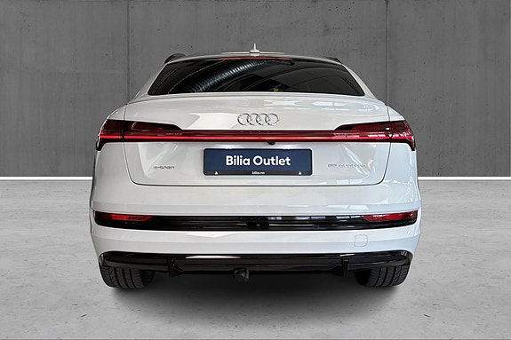 Audi e-tron Sportback 6 of 30