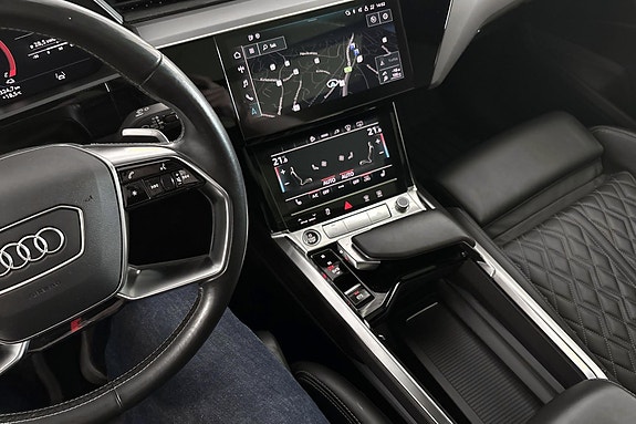 Audi e-tron Sportback 17 of 30