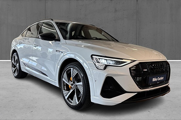 Audi e-tron Sportback 3 of 30