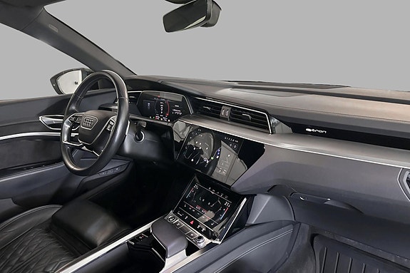 Audi e-tron Sportback 11 of 30