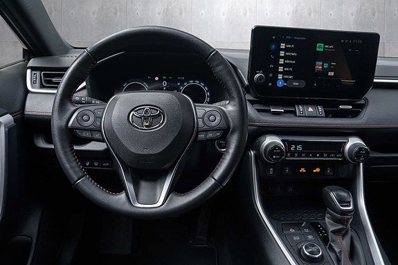 Toyota RAV4 Plug-in Hybrid 11 of 20