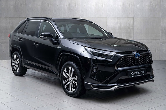 Toyota RAV4 Plug-in Hybrid 7 of 20
