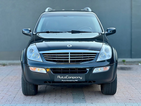 SsangYong Rexton 3 of 30