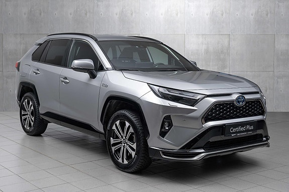 Toyota RAV4 Plug-in Hybrid 7 of 20