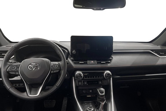 Toyota RAV4 Plug-in Hybrid 9 of 19