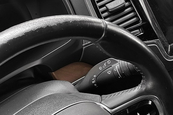 Volvo XC90 24 of 30