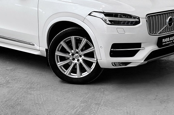 Volvo XC90 5 of 30