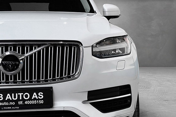 Volvo XC90 4 of 30