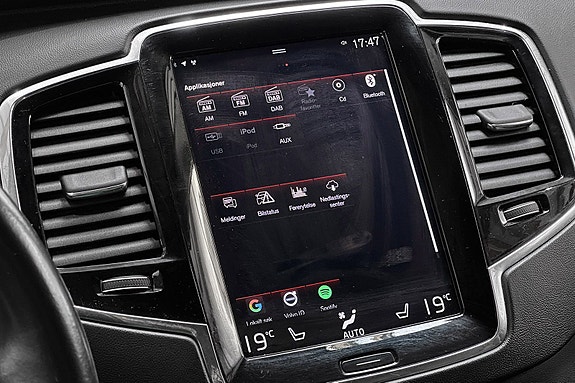 Volvo XC90 29 of 30