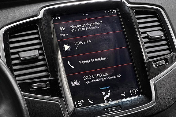 Volvo XC90 28 of 30