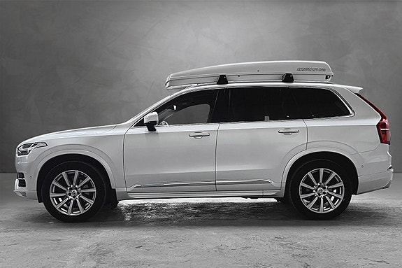 Volvo XC90 12 of 30
