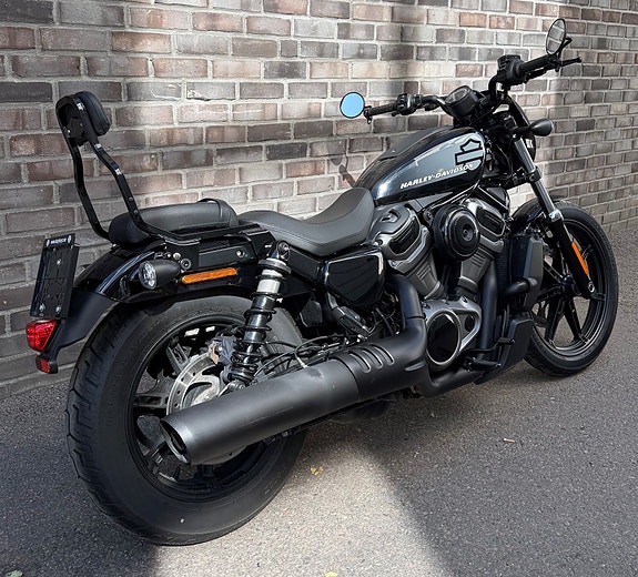 Harley-Davidson RH 975 Nightster 2 of 11