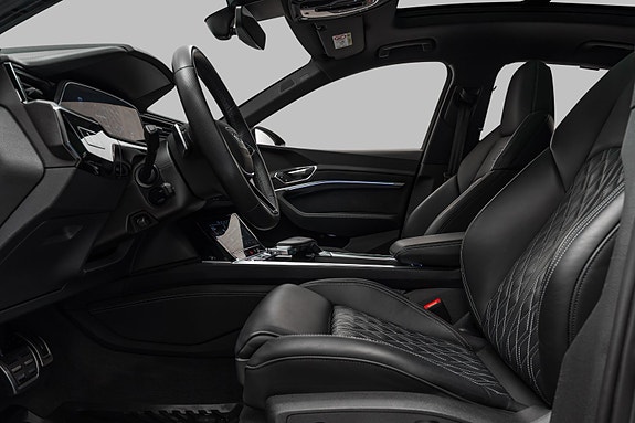 Audi SQ8 e-tron 29 of 30