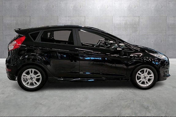 Ford Fiesta 6 of 21