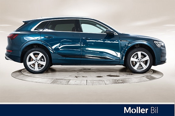 Audi e-tron 6 of 24