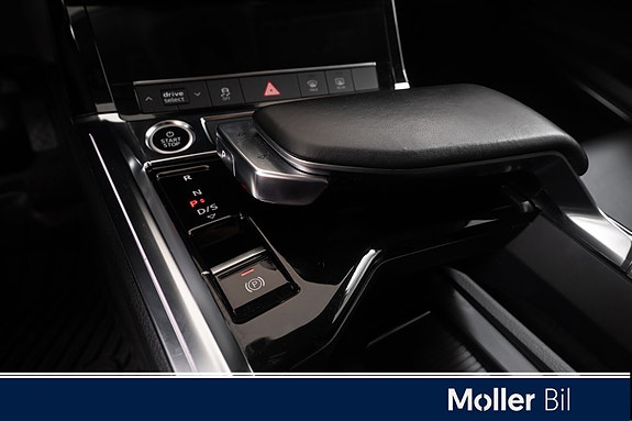 Audi e-tron 20 of 24