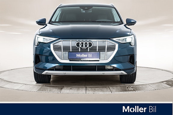 Audi e-tron 8 of 24