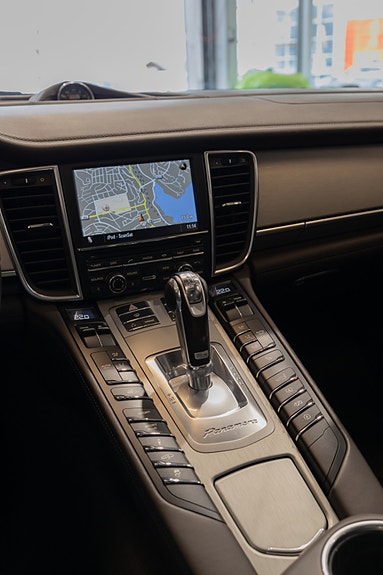 Porsche Panamera 14 of 28