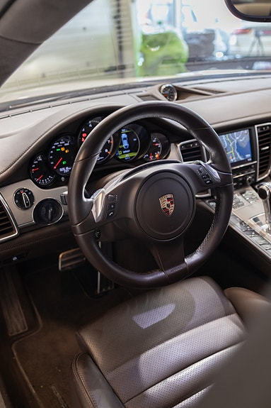 Porsche Panamera 11 of 28