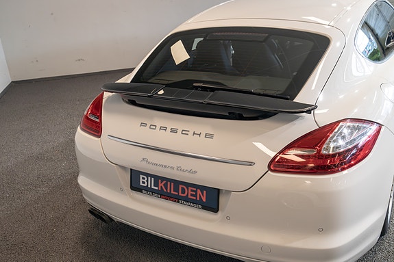 Porsche Panamera 6 of 28