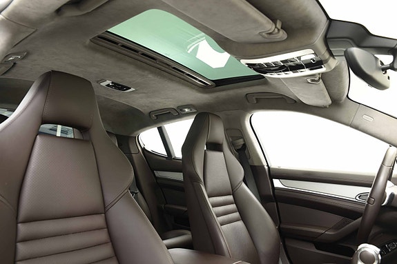Porsche Panamera 20 of 28