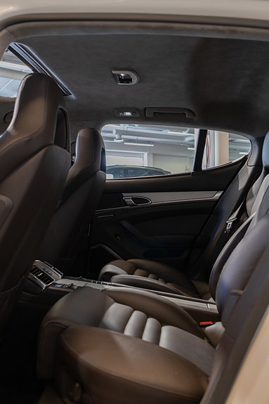 Porsche Panamera 23 of 28