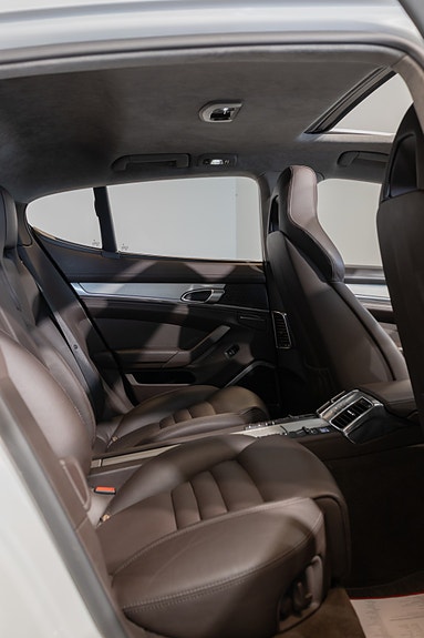 Porsche Panamera 22 of 28