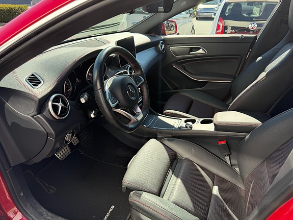 Mercedes-Benz CLA220 d 6 of 17