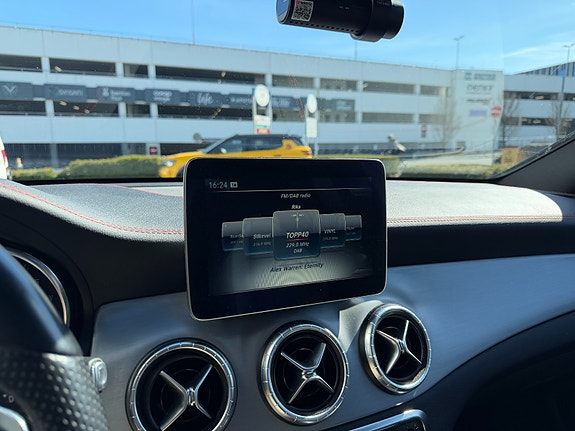Mercedes-Benz CLA220 d 15 of 17