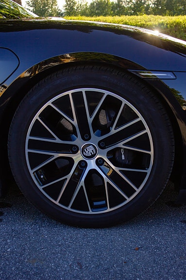 Porsche Taycan 8 of 11