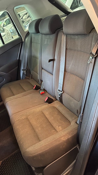 Volkswagen Tiguan 17 of 19