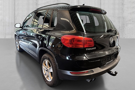 Volkswagen Tiguan 4 of 19